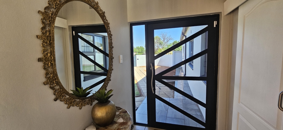 4 Bedroom Property for Sale in Monument Heights Northern Cape